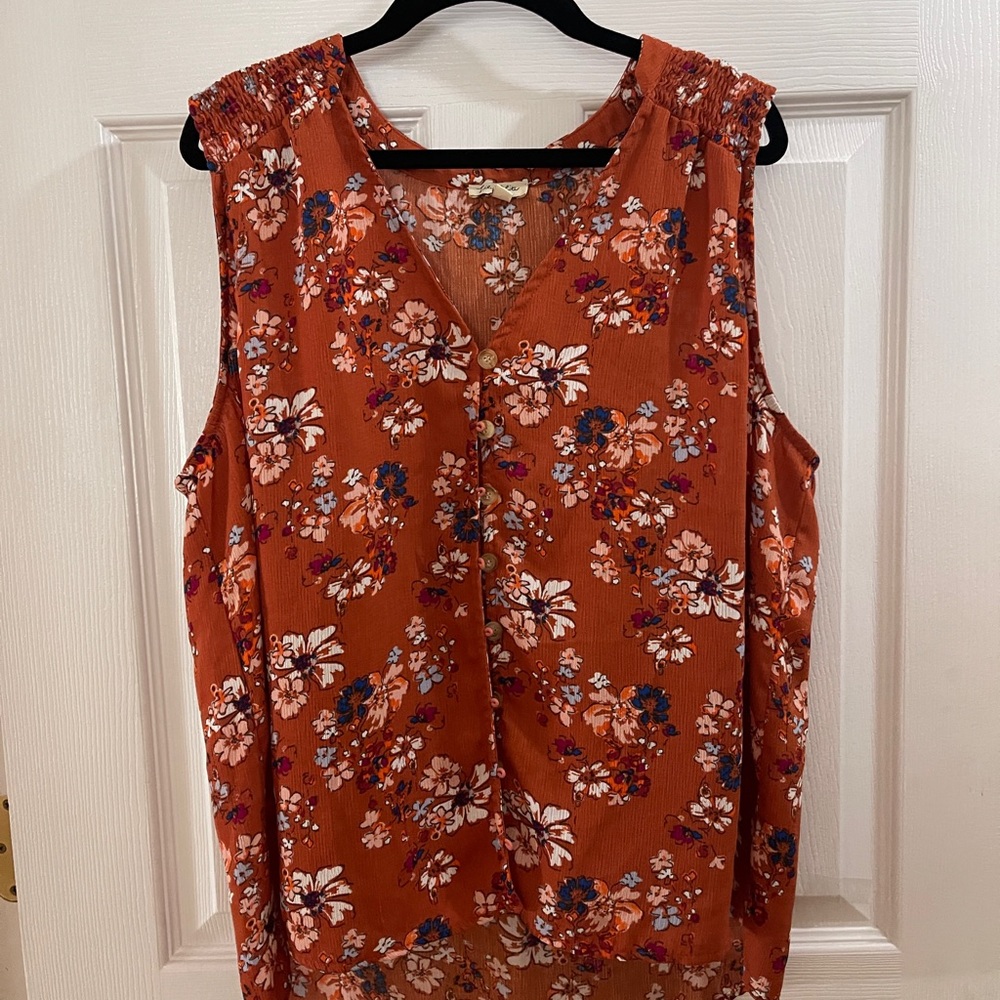 Floral polyester sleeveless top